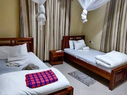 Rest House Lodge Serengeti